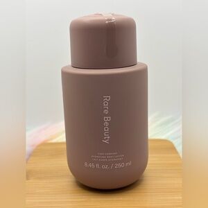 Rare Beauty by Selena Gomez Find Comfort Niacinamide Hydrating Body Lotion